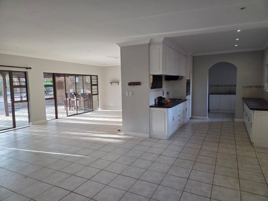 4 Bedroom Property for Sale in Nahoon Valley Park Eastern Cape
